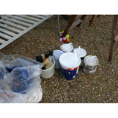 462 - DECORATORS LOT -  BRUSHES, ROLLERS, SHEETS AND SEVERAL POTS OF PAINT, 4 ARE FULL