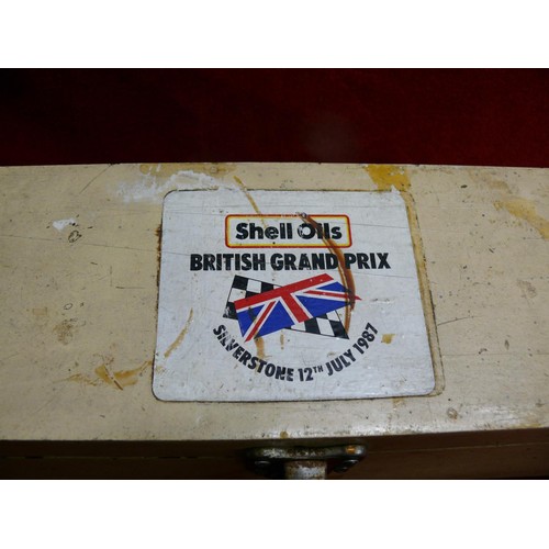 87 - SHELL OILS -  BRITISH GRANDPRIX SILVERSTONE 12TH  JULY 1987 WOODEN BOX WITH MOTOMETER, GERMANY, SMAL... 