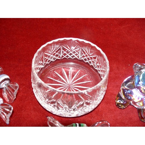 95 - HADRIAN CRYSTAL BEAR, CRYSTAL BOWL AND SEVERAL MURANO SWEETS