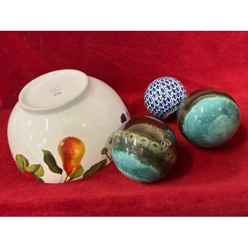 83 - 3 X CERAMIC DECORATIVE BALLS AND A LARGE PORCELAIN BOWL BY LINEA 'BOTANICAL FRUITS