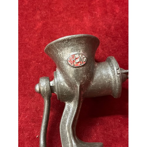 111 - VINTAGE  SPONG NATIONAL No25 MINCER