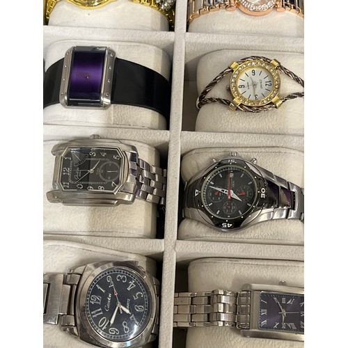 120 - A NICE SELECTION OF 11 WATCHES IN A FAUX LEATHER DISPLAY BOX AND A COSTUME BRACELET