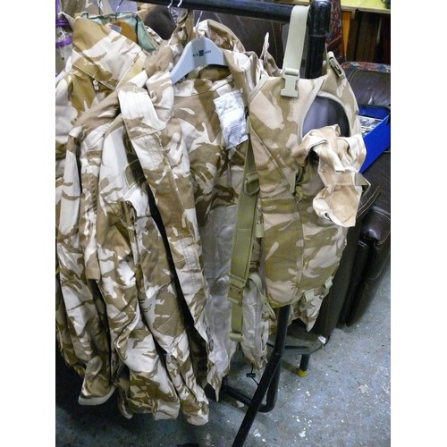 421 - ROYAL NAVY DESSERT CAMOUFLAGE 2 JACKETS, A PAIR OF GLOVES AND AND A CARRY PACK