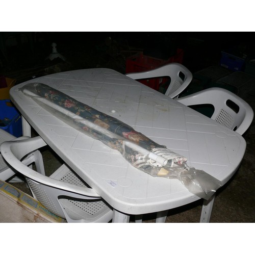 451 - OBLONG GARDEN TABLE AND 4 CHAIRS IN WHITE PLASTIC, IN GOOD CONDITION, INCLUDES A PARASOL