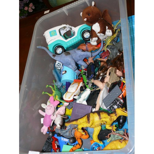 493 - A LIDDED STORAGE BOX OF CHILDRENS TOYS, DINOSAURS , CARS AND MORE