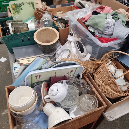 492E - A HUGE TABLE TOP OF MIXED ITEMS TO INCLUDE TED BAKER BAGS, RETRO GAMING, BLANKETS, LAMPS, WALKING ST... 