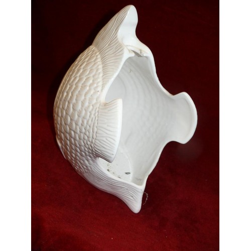 100 - LARGE WHITE CERAMIC FISH BOWL