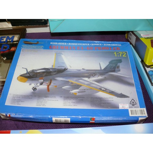 105 - GRUMMAN-6B PROWLER MODEL KIT, SCALE 1:72, SEALED