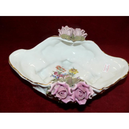 114 - VINTAGE CAPODIMNTE OVAL BOWL WITH ROSE DETAIL