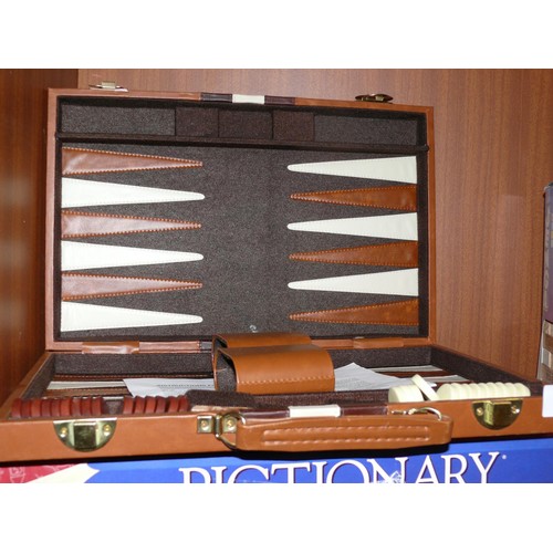 170 - BACKGAMMON SET IN FITTED CASE PLUS PICTIONARY AND JENGA GAMES