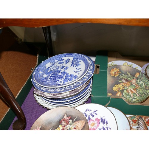 138 - MIXED COLLECTION OF DISPLAY PLATES - FAIRIES, ROYAL ALBERT,  COALPORT ETC