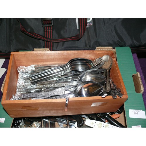 195 - LARGE QUANTITY OF CUTLERY AND KITCHEN UTENSILS