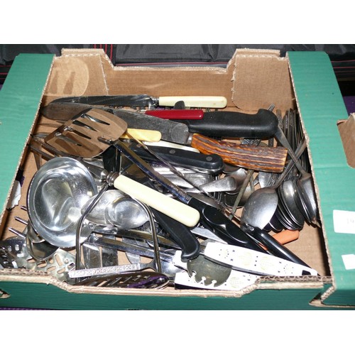 195 - LARGE QUANTITY OF CUTLERY AND KITCHEN UTENSILS