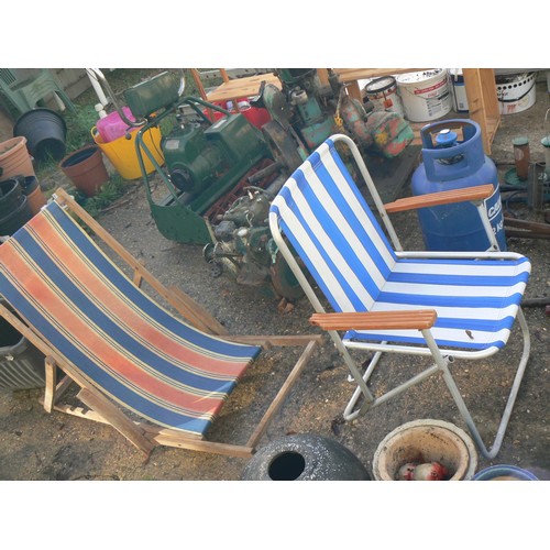 511 - 2 FOLDING GARDEN SEATS, A FOOT STOOL AND A DECK CHAIR