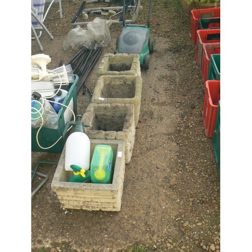 533 - 4 CONCRETE PLANTERS IN FAUX STONEWORK STYLE