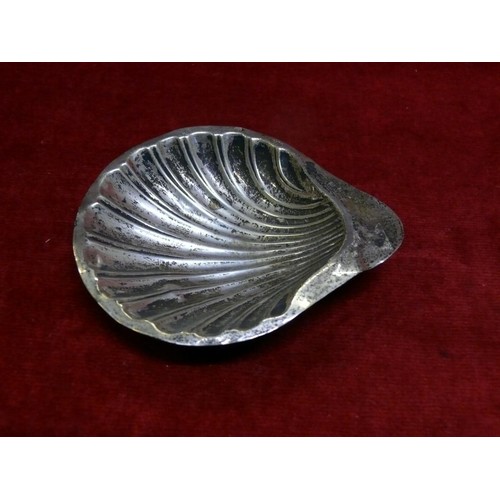 51 - Hallmarked silver shell dish (Birmingham), salt spoon (Sheffield) along with plated Nevada silver su... 