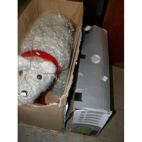 498 - LARGE FREESTANDING LED POLAR BEAR WITH ORIGINAL BOX