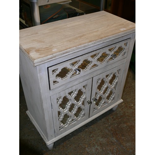 500 - CONTEMPORARY 1 DRAWER AND 2 DOOR CABINET WITH MIRRORED FRETWORK FRONT AND CRYSTAL KNOBS