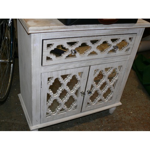 500 - CONTEMPORARY 1 DRAWER AND 2 DOOR CABINET WITH MIRRORED FRETWORK FRONT AND CRYSTAL KNOBS