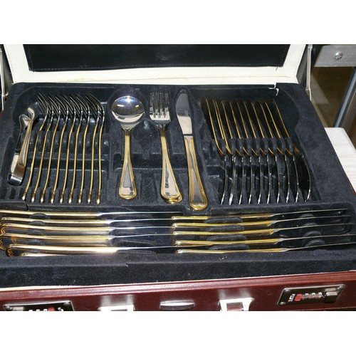 27 - Bachmayr Solingen cutlery canteen set in locking case.