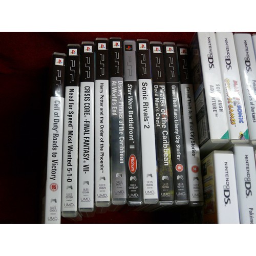 66 - LARGE SELECTION OF EMPTY GAME CASES AND INSTRUCTIONS FOR NINTENDO DS AND SONY PSP