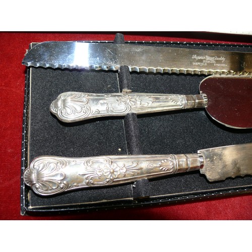 70 - BOXED CAKE KNIFE SET WITH HALLMARKED SILVER HANDLES