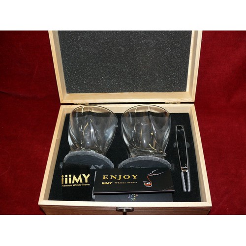 101 - IIIMY WHISKY GLASSES GIFT SET WITH WHISKY STONES IN FITTED WOODEN CASE