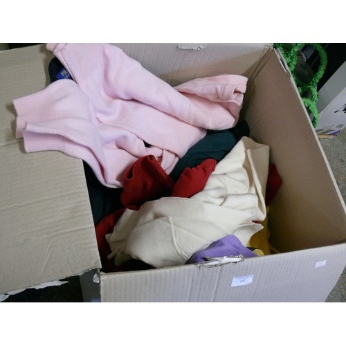 147 - BOX OF JUMPERS TO INCLUDE WOOL AND CASHMERE MOSTLY SIZE L