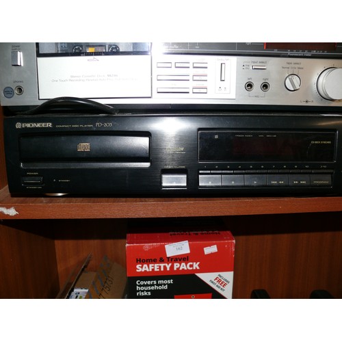 161 - PIONEER COMPACT DISC PLAYER PD-203