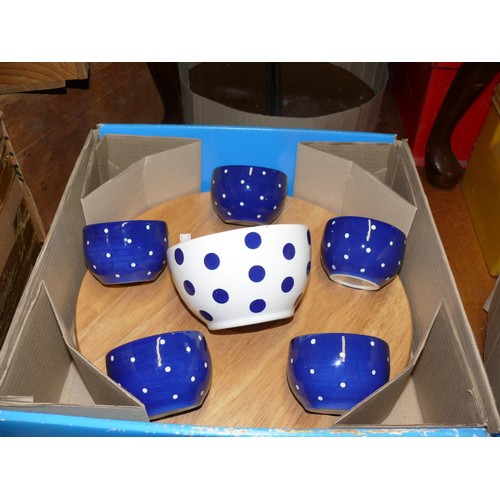 207 - LAZY SUSAN WITH BLUE AND WHITE POLKA DOT DESIGN BY WITTARDS OF CHELSEA