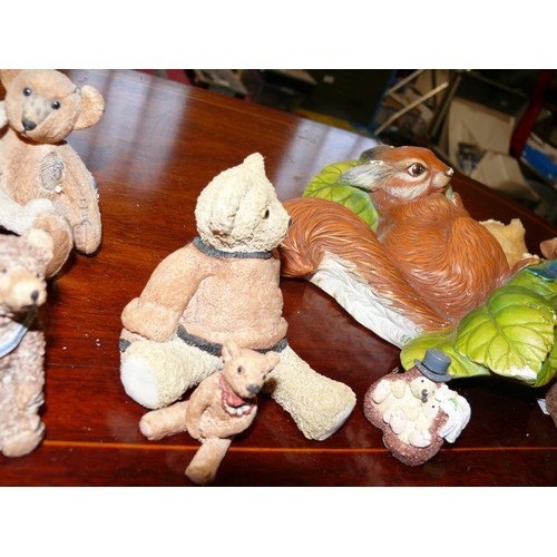 242 - COLLECTION OF TEDDY BEARS AND OTHER ANIMAL ORNAMENTS