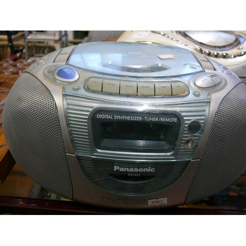 386 - LOT OF 3x RADIOS/CD PLAYERS