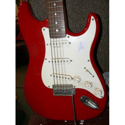 391 - COMMODORE RED STRATOCASTER ELECTRIC GUITAR