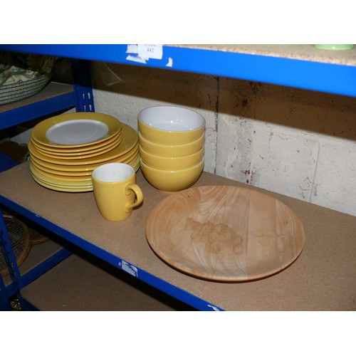 442 - LARGE QUANTITY OF KITCHENWARE TO INCLUDE TOASTER, OVEN TRAYS, UTENSILS ETC