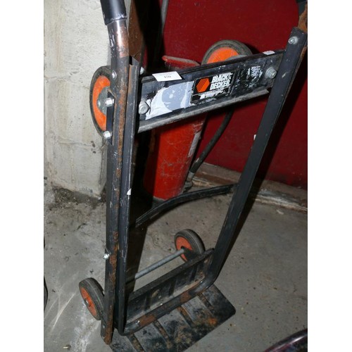 450 - BLACK & DECKER SACK BARROW