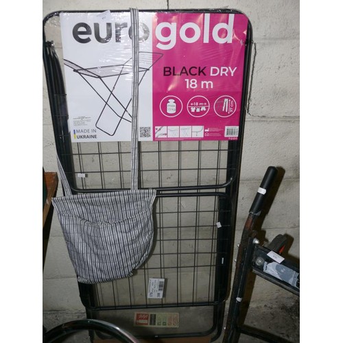 451 - BLACK DRY 18M CLOTHES AIRER NEW AND SEALED IN PACK