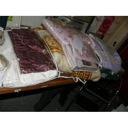 453 - LARGE COLLECTION OF NICE BEDDING, SOME NEW