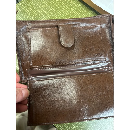 12 - MENS BROWN LEATHER BAG WALLET BY TEAC