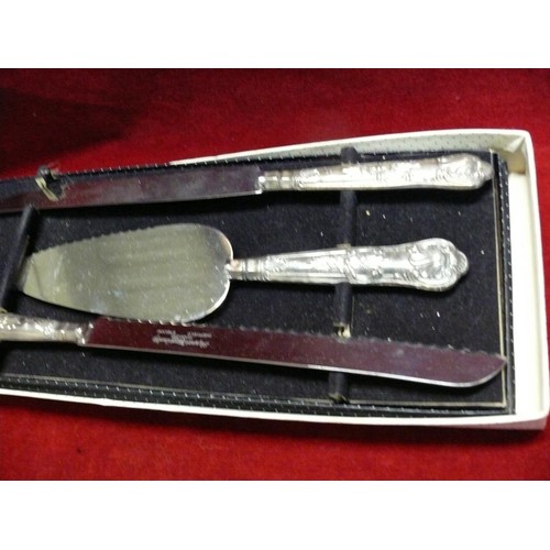 60 - BOXED CAKE KNIFE SET WITH HALLMARKED SILVER HANDLES PLUS A DIAMANTE HIP FLASK