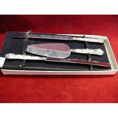 60 - BOXED CAKE KNIFE SET WITH HALLMARKED SILVER HANDLES PLUS A DIAMANTE HIP FLASK