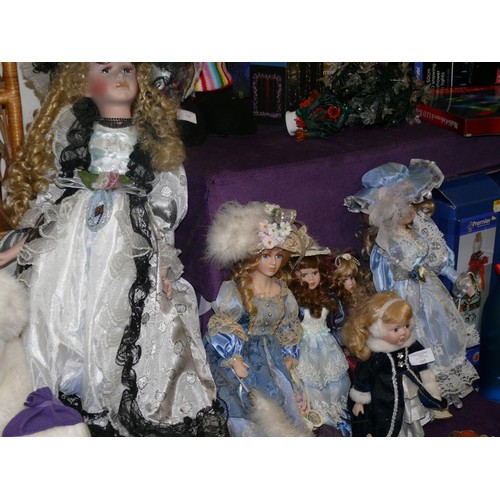 105 - NICE COLLECTION OF 6 PORCELAIN DOLLS VARIOUS SIZES