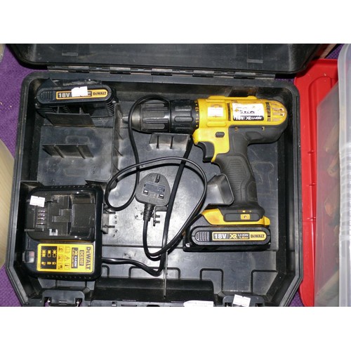 146 - DEWALT 18V DRILL WITH BATTERY AND CHARGER