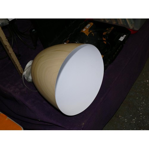 147 - LARGE EGG SHAPED CEILING LIGHT IN FAUX WOOD METAL