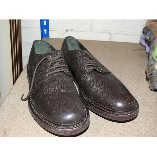 156 - PAIR OF GENTS BROWN LEATHER SHOES BY BARBOUR SIZE 8