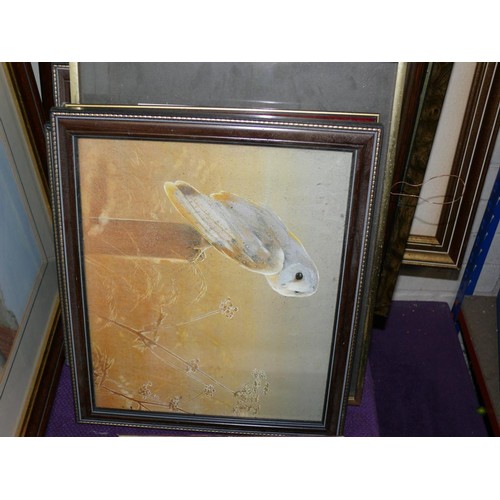 160 - LARGE COLLECTION OF FRAMED AND GLAZED PICTURES, SOME WATERCOLOURS