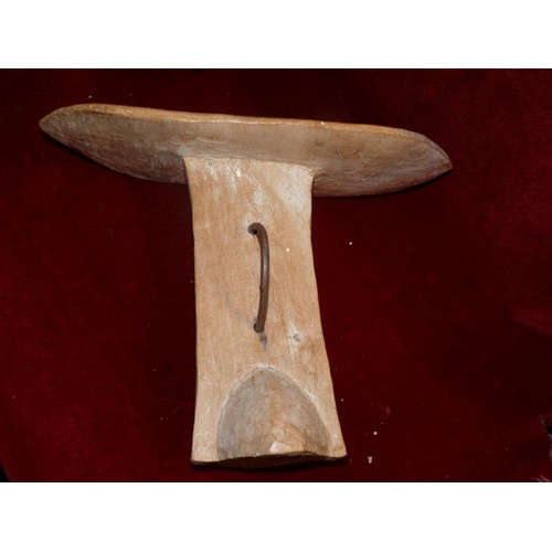 173 - 3 WOODEN AFRICAN HEADRESTS