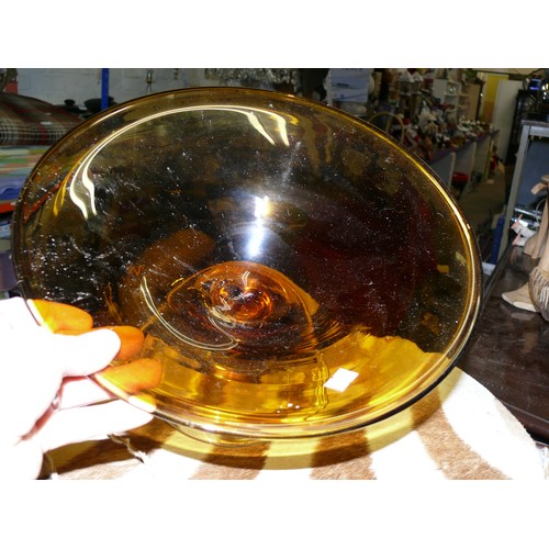 176 - LARGE AMBER COLOURED GLASS BOWL PLUS LARGE BLUE BRANDY GLASS