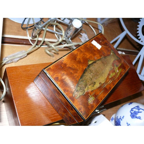 226 - 2 WOODEN BOXES, 1 WITH A PAINTED FISH ON LID. TOGETHER WITH A COLLECTION OF CERAMICS.