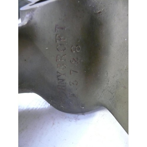 92 - Thornycroft bronze screw propeller for a boat, stamped with marks around the hub including E.3728, N... 