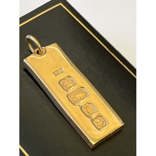 28 - A 9CT SOLID GOLD INGOT WEIGHT 30.57GR, FULLY HALLMARKED.